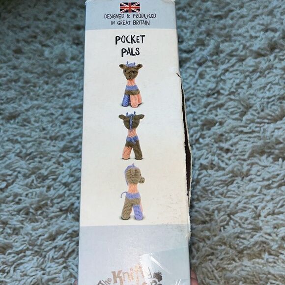 NIB Creative Expressions Knitty Critters Pocket Pal Crochet Kit-Gemma Giraffe - Picture 10 of 11